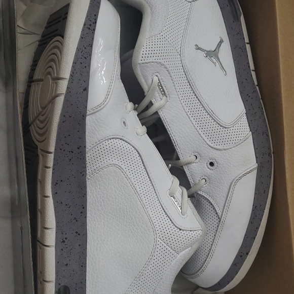 jordan 1 fund 5 8th white